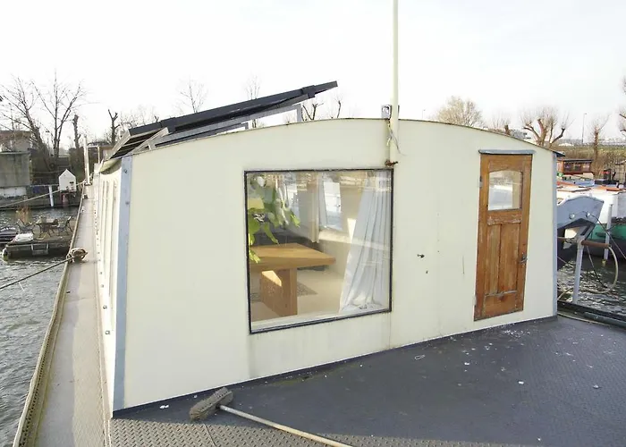 The Island Houseboat *